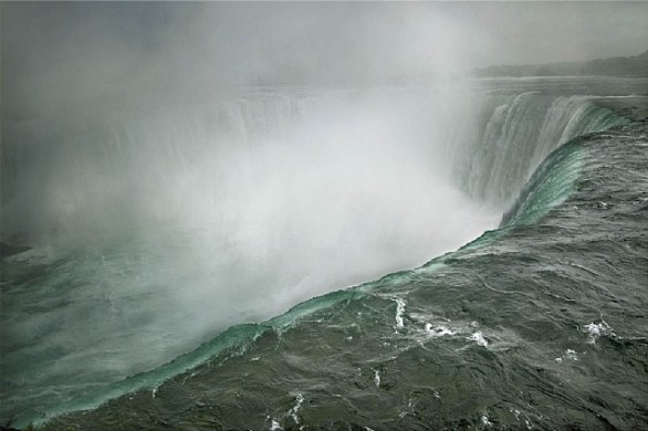Annie Leibovitz  Niagara Falls, Ontario, Canada, 2009  Archival Pigment ink print  Edition number 18 of 25  24.375 x 35.25 inches  Signed, dated, titled, and editioned on artist label 