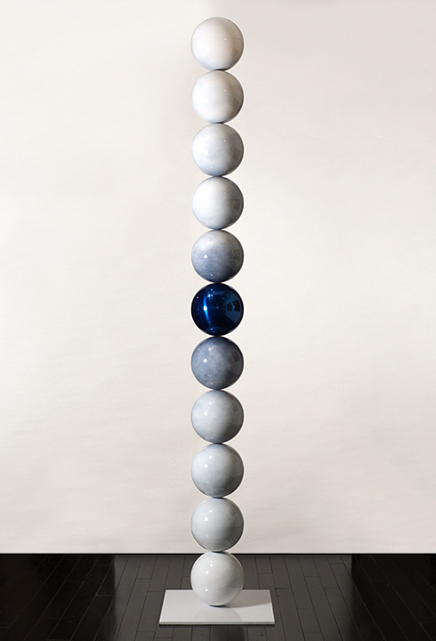 Robert Winkler, Looking at You 2, Stainless steel, enamel, clearcoat 9.25’ 2’ x 2’